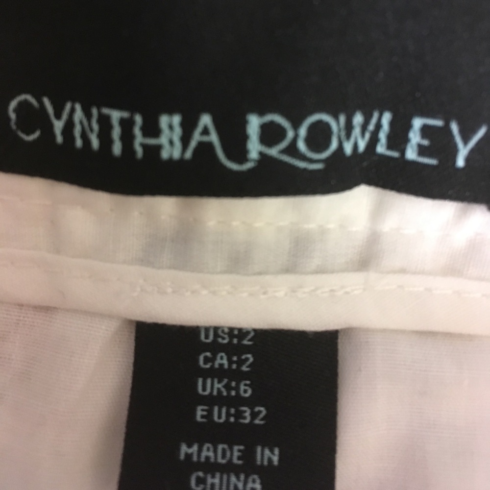Cynthia Rowley White Lace Women's Shorts - Picture 2 of 3